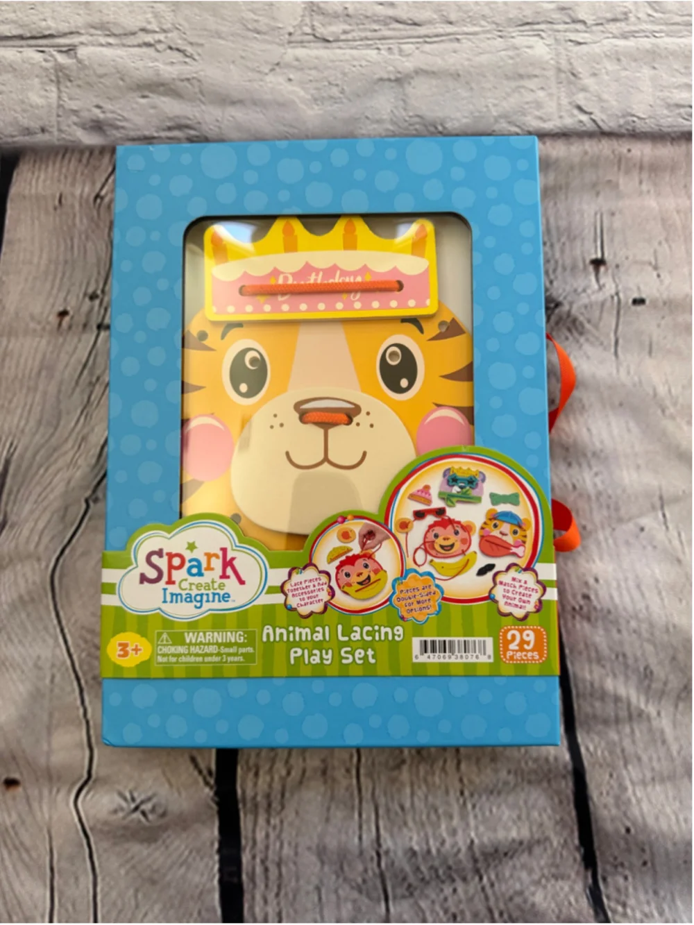 NEW Spark Create Imagine Animal Lacing Play Set One Size Blue Yellow